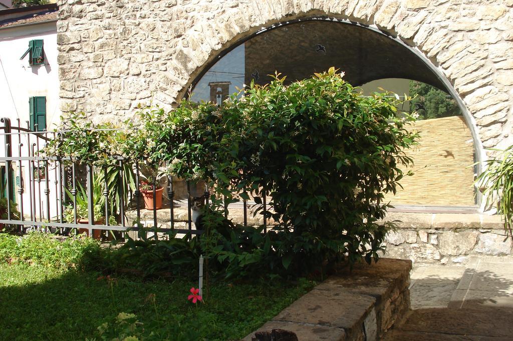 La Campana D'Oro Hotel Beverino Luaran gambar