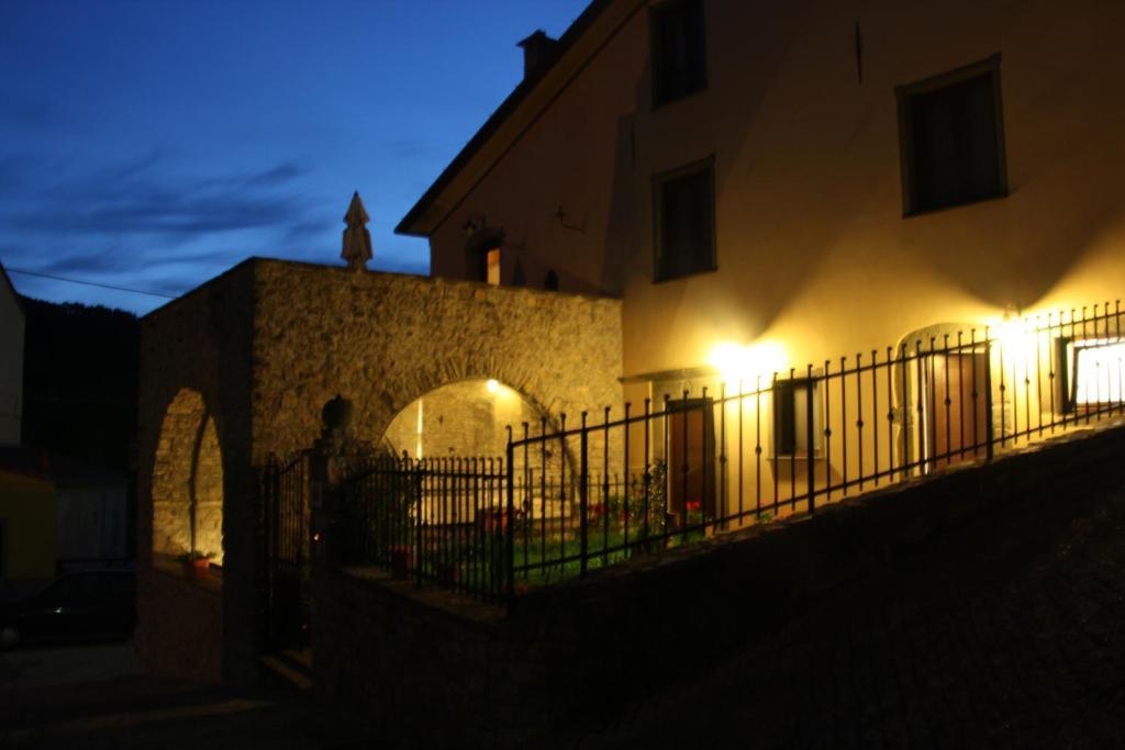 La Campana D'Oro Hotel Beverino Luaran gambar